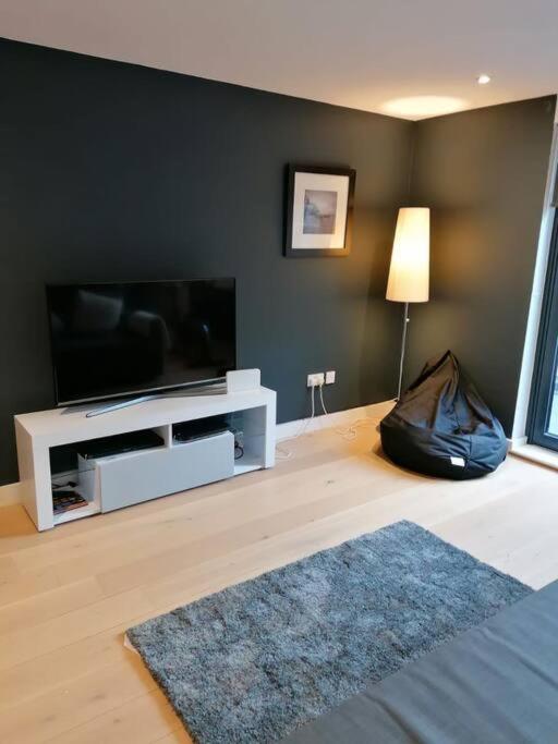 New Town House With *Free Allocated Parking* Apartment Brighton Екстериор снимка